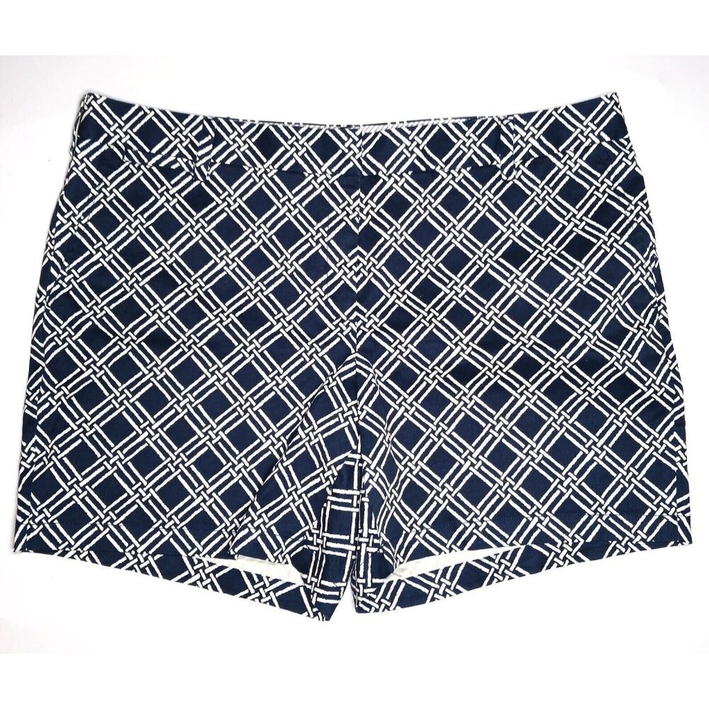 Lands End Shorts Womens 20W Plus Blue Criss Cross Print Mid Rise Chino Short